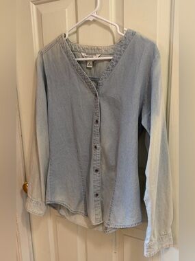 Canyon Guide Outfitters Light Denim Button Front Shirt | Coastal Cowgirl | M